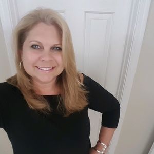 Meet your Posher, Renee